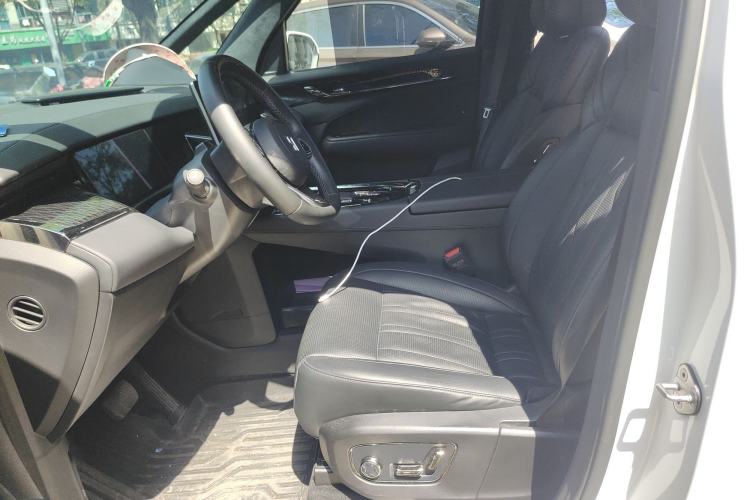 Used Zeekr 009 2022 WE Edition
