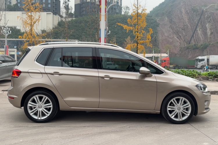 Used Volkswagen Golf Sportsvan 2016 230TSI Automatic Luxury Version