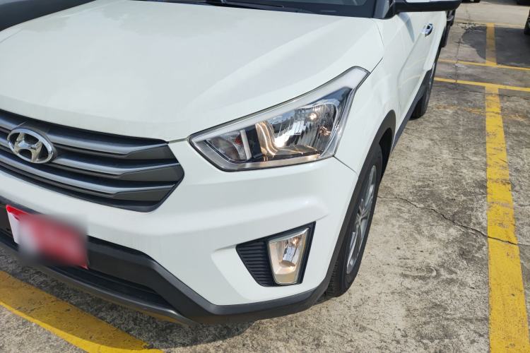 Used Hyundai ix25 2015 1.6L Automatic Two-Wheel Drive Smart GLS Trim Left Front Headlight