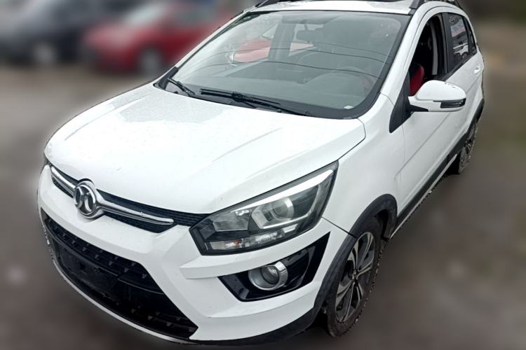 Used BAIC Senova X25 2015 1.5L Automatic Elite Model