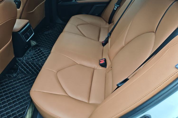 Used Toyota Camry 2022 2.0GVP Premier Edition
