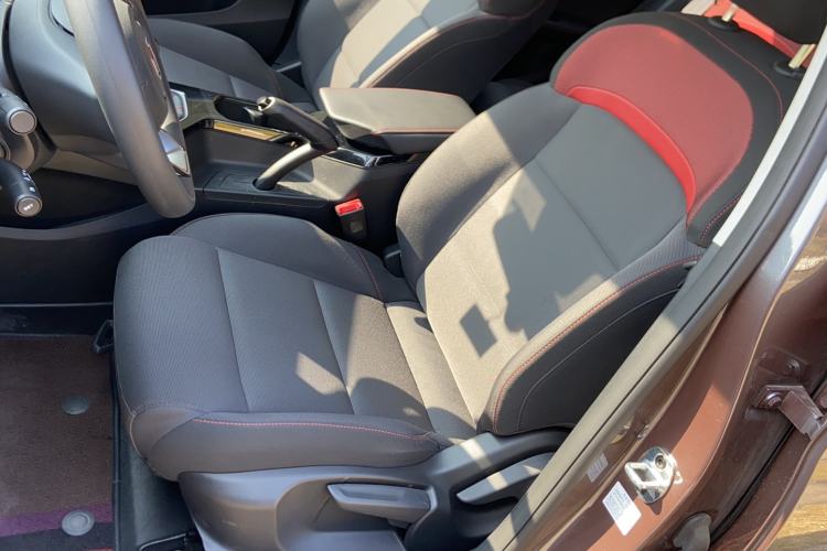 Used MG 5 2023 180 DVVT Manual Fashion Edition
