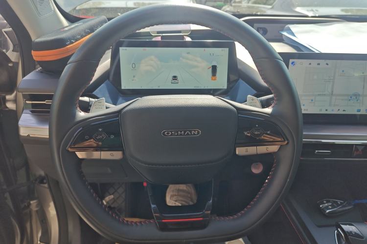 Used CHANGAN OSHAN Z6 2022 Blue Whale 1.5T DCT Smart Navigation Model