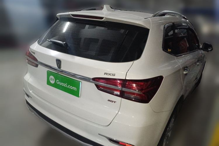 Used Roewe RX5 2018 20T Two-Wheel Drive Automatic Internet Smart Edition
