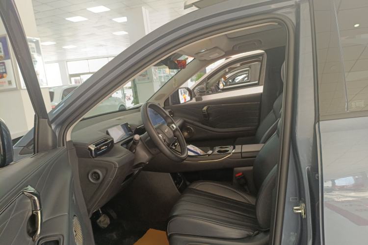 Used AION V 2024 Aion Tyrannosaurus 650 LiDAR Edition Left Front Seat