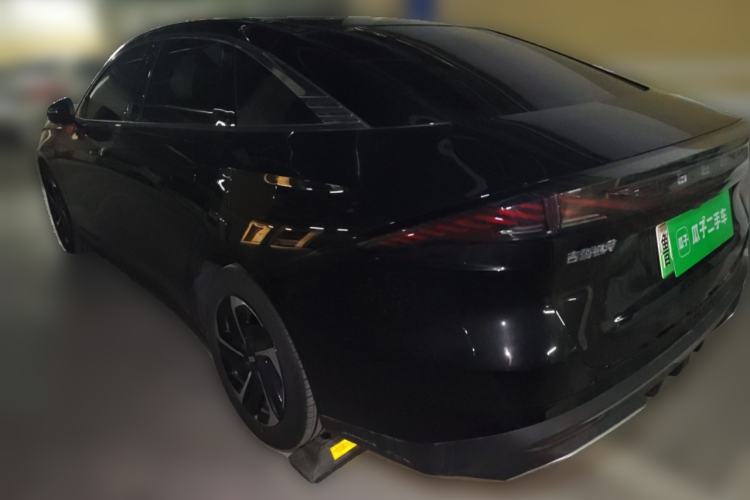 Used Geely Galaxy L6 2024 125km PLUS Dragon Edition
