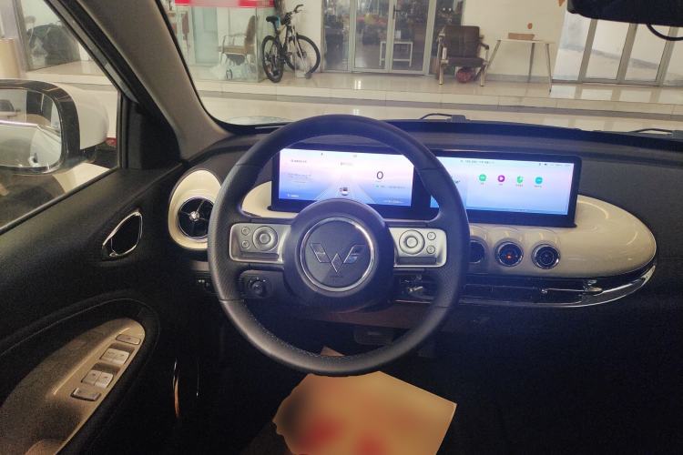 Used Wuling Bingo 2023 410 km Lingxi Deluxe Edition