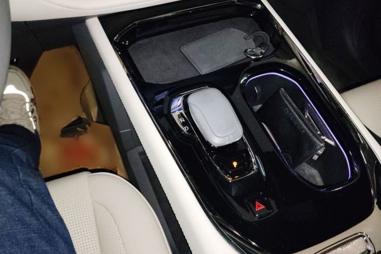 Used Zeekr 009 2022 WE Edition