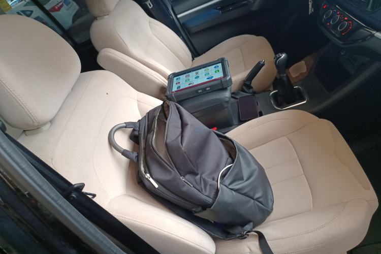 Used FORTHING Lingzhi 2023 M5L 1.6L Base Model 7 Seats