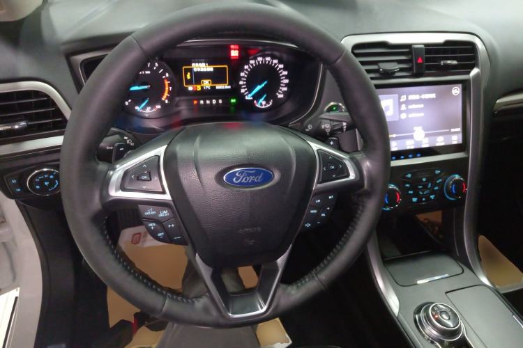 Used Ford Mondeo 2017 EcoBoost 200 Stylish Model Steering Wheel
