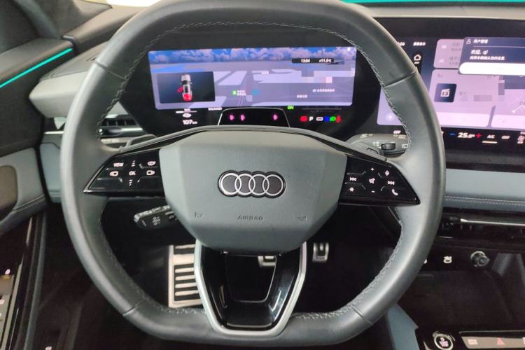 Used Audi Q6L e-tron 2026 First Launch Navigation Edition Steering Wheel