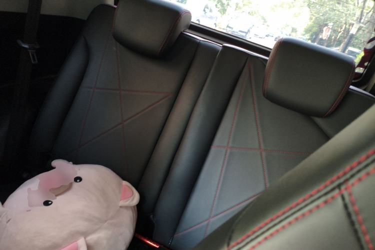 Used Chery Little Ant 2022 Restyled Version Sweet Pink Edition Half-Sugar Version 28.8 kWh 30 kW 301 km Left Rear Seat