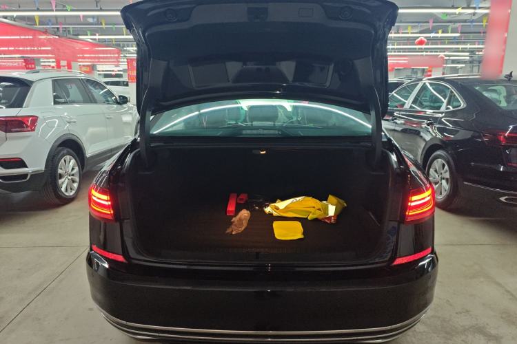 Used Volkswagen Passat New Energy 2025 430 PHEV Hybrid Business Edition Trunk