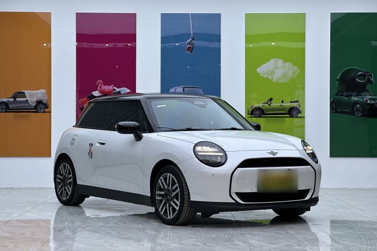 Used MINI Electric MINI COOPER 2024 456km COOPER E Classic Edition