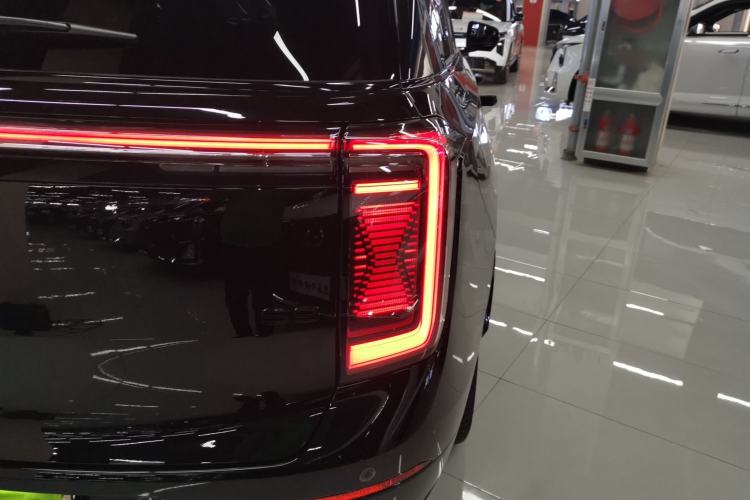 Used GAC Trumpchi S9 2025 Model Qiankun Max 5-Seater Right Rear Taillight