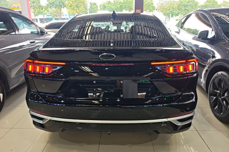 Used Ford Mondeo 2025 2.0T EcoBoost Luxury Version Rear