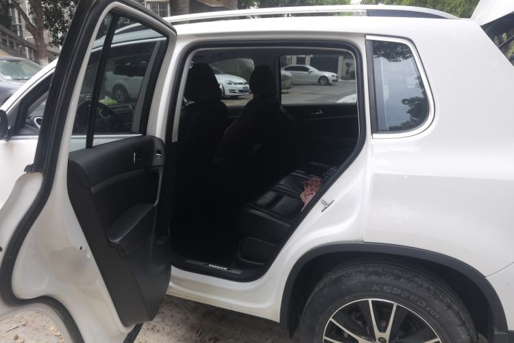 Used Volkswagen Tiguan 2015 1.8TSI Automatic Two-Wheel Drive Luxury Model Left Rear Seat