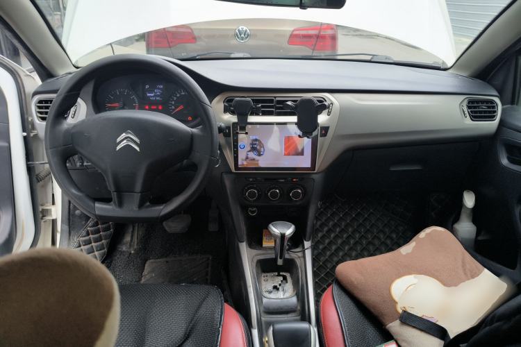 Used Citroen Elysee 2018 1.6L Automatic Fashion Model Center Console