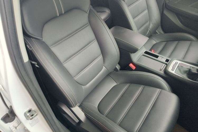 Used MG 6 2017 20T Automatic Luxury Smart Connect Version China V Standard Right Front Seat