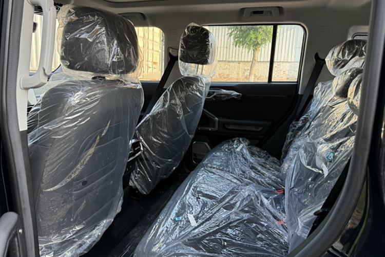 Used JETOUR Traveler C-DM 2025 C-DM 129KM Star & Moon Goddess Interior 2