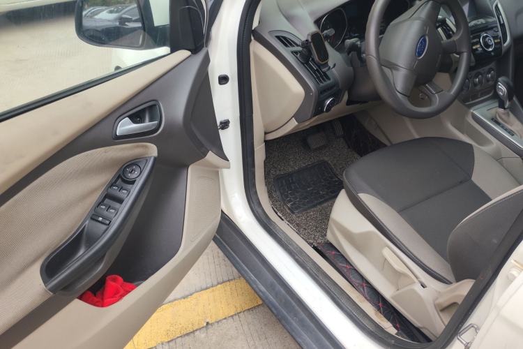 Used Ford Focus 2012 Sedan 1.6L Automatic Comfort Model
