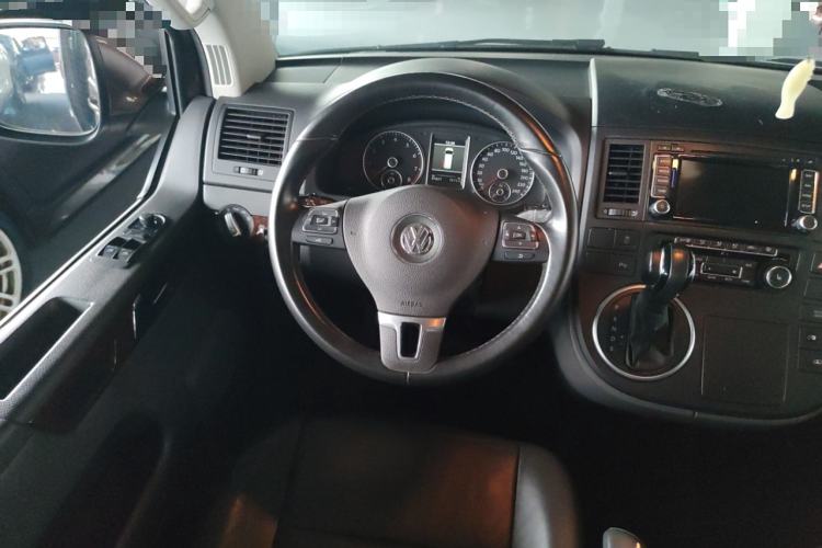 Used Volkswagen Multivan 2012 2.0 TSI Two-Wheel-Drive Luxury Edition
