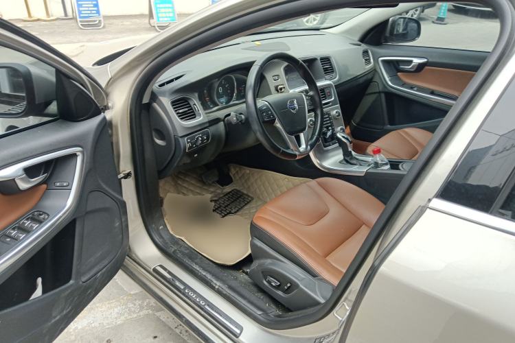 Used Volvo S60 2016 S60L T4 Zhiyuan Edition Driver Seat