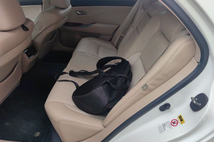 Used Toyota Crown 2012 2.5L Royal Leather Edition
