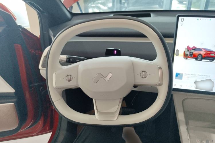 Used ONVO L60 2024 60 kWh All-Wheel Drive