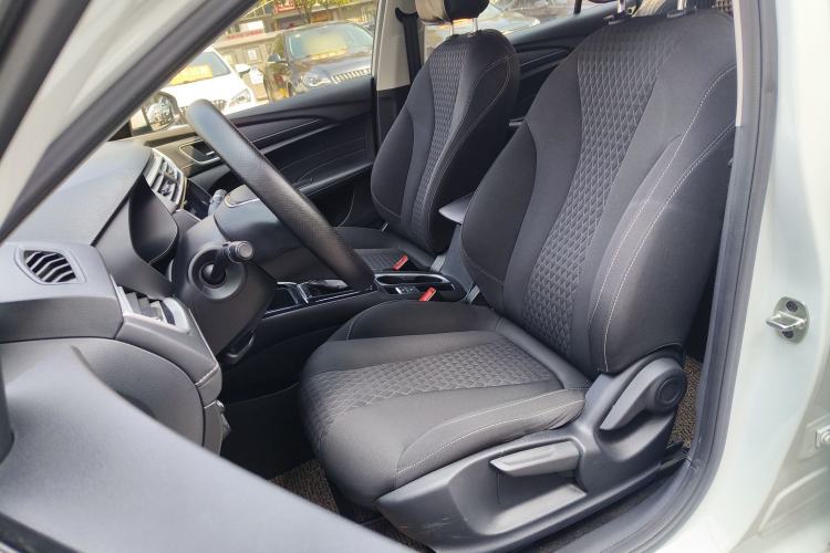 Used Roewe i5 2020 1.5L Automatic 4G Connected Linghao Edition
