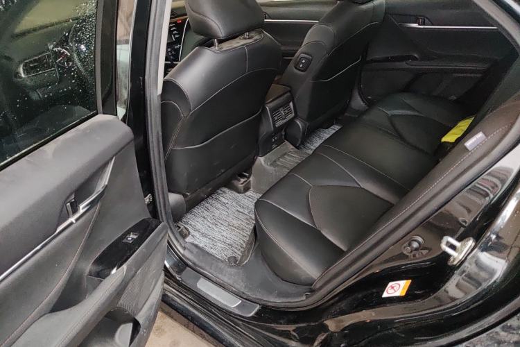 Used Toyota Camry 2018 2.0G Luxury Edition Left Rear Seat