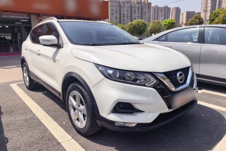 Used Nissan Qashqai 2019 2.0L CVT Smart Enjoyment Version Front Right 45 Deg