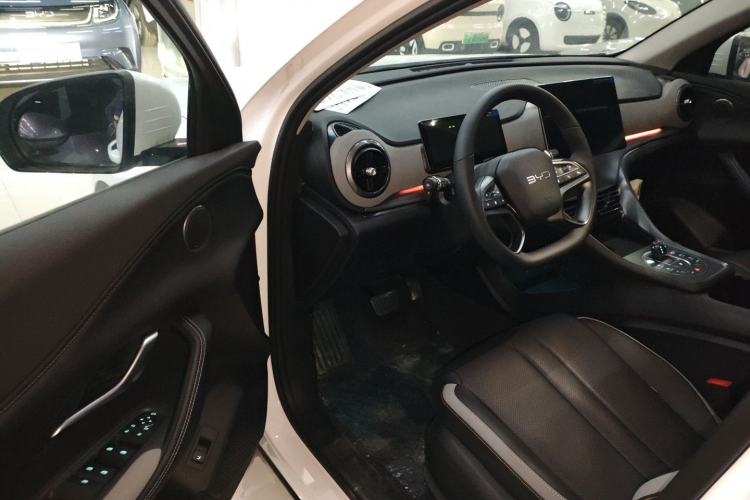 Used BYD Sealion 05 DM-i 2025 DM-i Intelligent Driving 75KM Prestige Model
