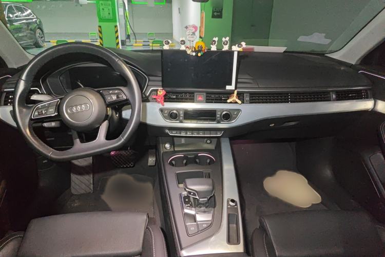 Used Audi A4L 2022 40 TFSI Luxury Dynamic Model