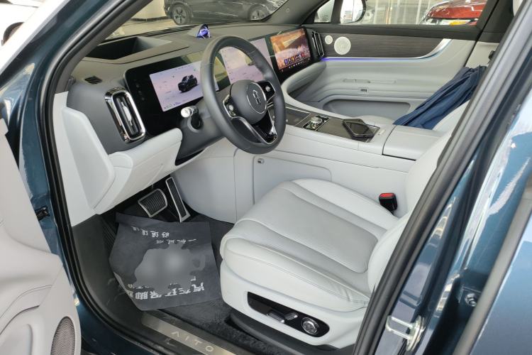 Used Hima AITO M9 2024 Range-Extended Ultra Version 42 kWh 6-Seater Model
