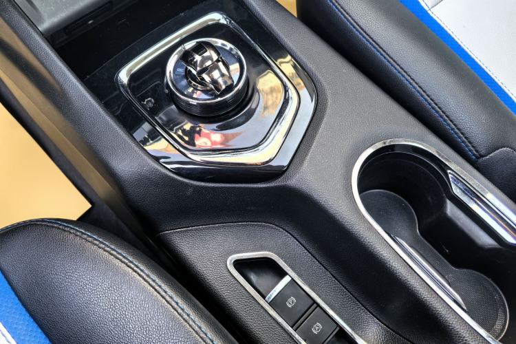 Used Soueast DX3 2018 EV Flagship Model Interior 4