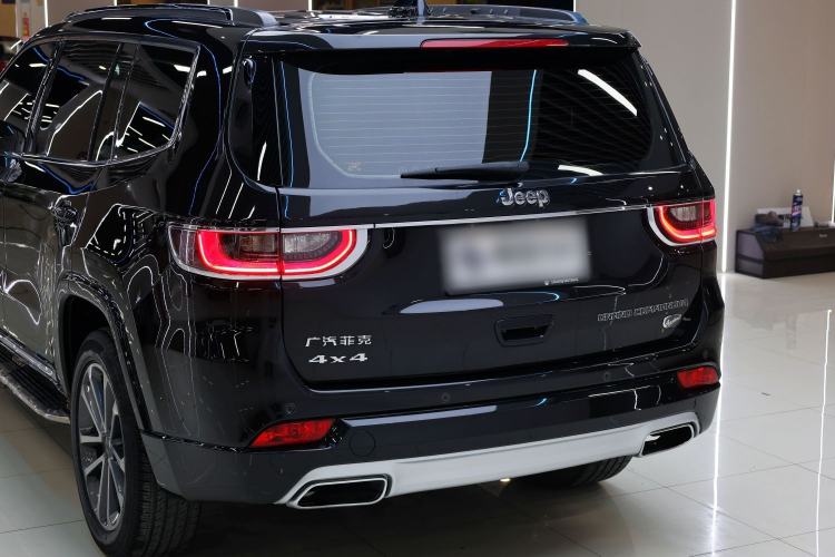 Used Jeep Grand Commander 2018 2.0T Four-Wheel Drive Smart Enjoyment Version China V Emission Standard
