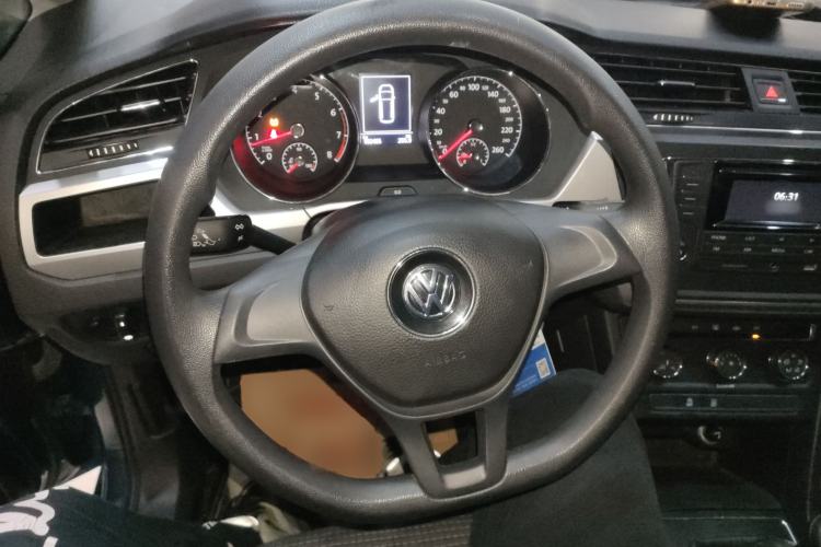 Used Volkswagen Touran 2016 Volkswagen Touran L 280TSI Manual Trend Edition Steering Wheel
