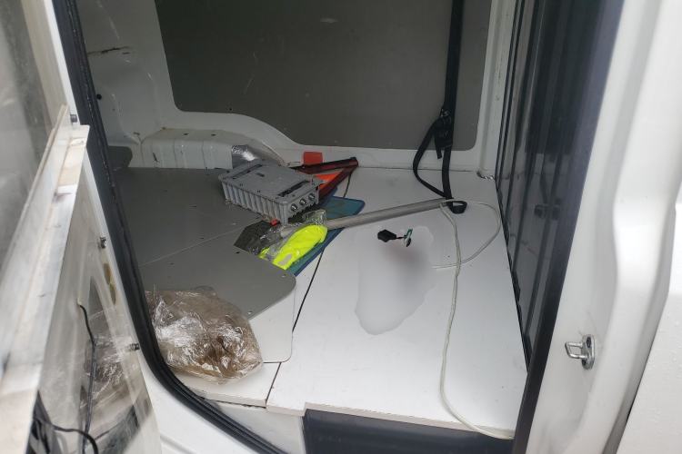 Used Chengshi 01 2021 Wealth Edition + 3.3KW Air Conditioner Single-Row Enclosed Van Two-Seater Dual Batteries Left Rear Seat