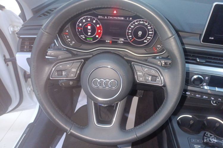 Used Audi A4L 2019 40 TFSI Fashion Edition China VI Emission Standard