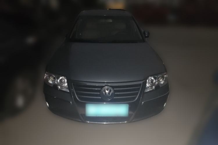 Used Volkswagen Passat 2005 2.0L Manual Value Edition
