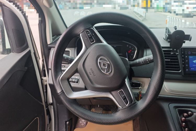 Used SAIC MAXUS G10 2021 2.0T Manual Elite Edition Diesel 7-Seater