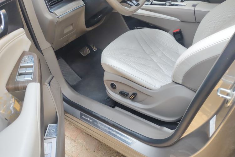 Used Roewe RX9 2023 2.0T Four-Wheel Drive Luxury Edition Driver Seat