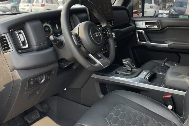 Used 212 T01 2024 2.0T Mechanic
