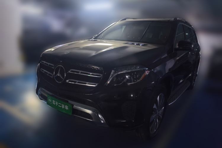 Used Mercedes-Benz GL-Class Mercedes-Benz GL450, customs import (2015), automatic, 3.0-liter, seven-seater.