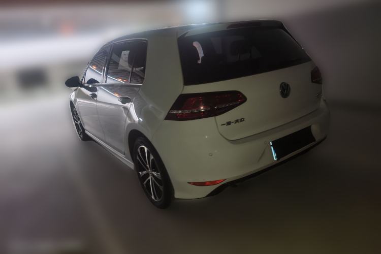 Used Volkswagen Golf 2016 1.4TSI Automatic R-Line
