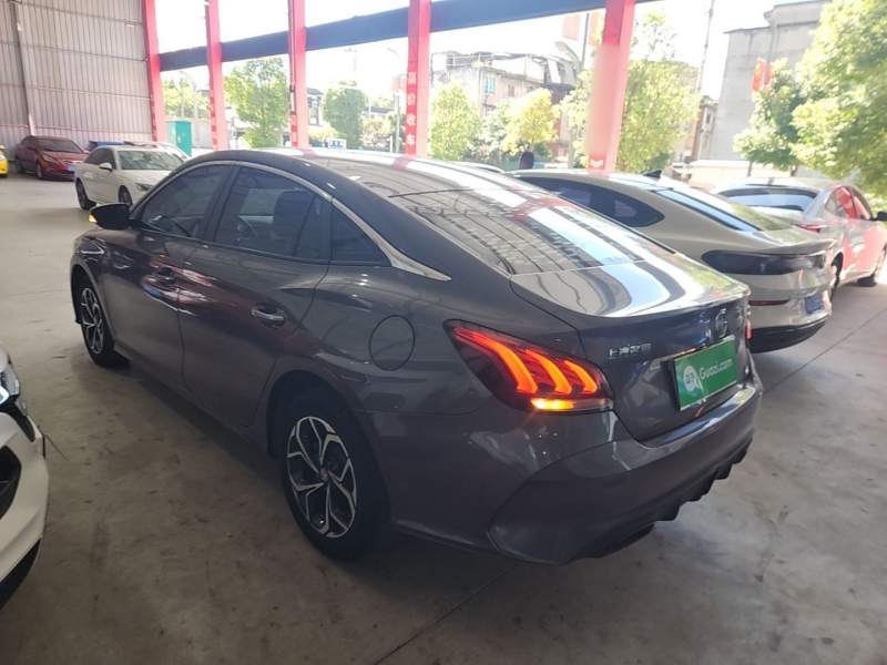 Used MG 5 2021 180 DVVT CVT Youthful Style Edition — 4