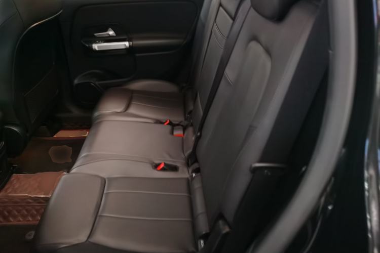 Used Mercedes-Benz GLB 2022 Updated GLB 200 Fashion Edition