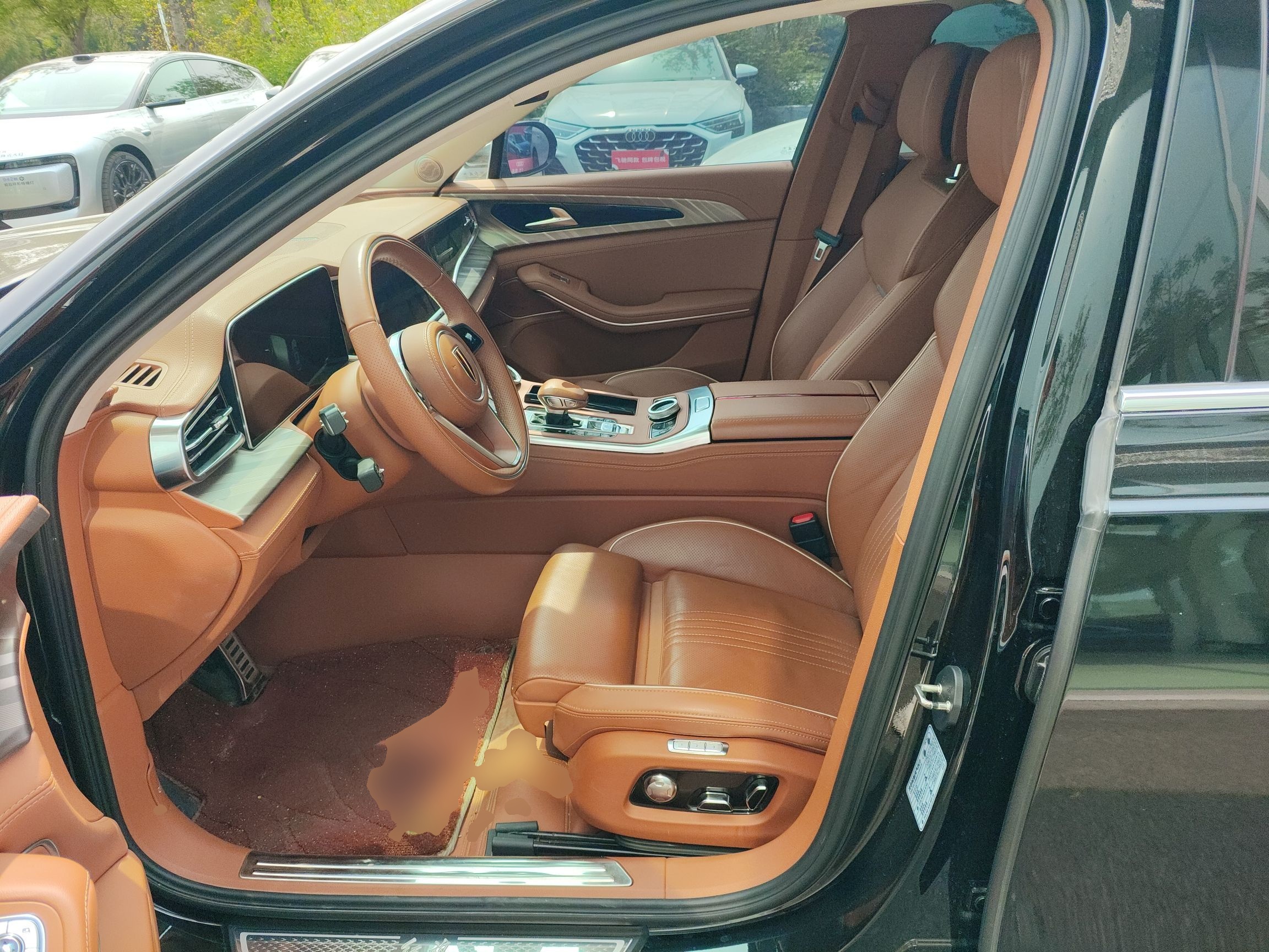 المقاعد الأمامية داخل السيارة