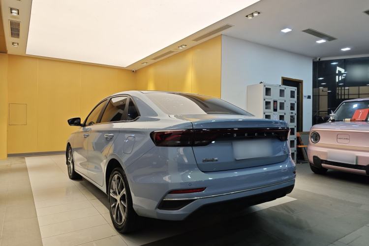 Used Geely Auto Emgrand 2023 4th Generation Champion Edition 1.5L CVT Prestige Model Exterior 12